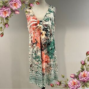 Kiara Floral Sleeveless mini v-neck Dress size XL